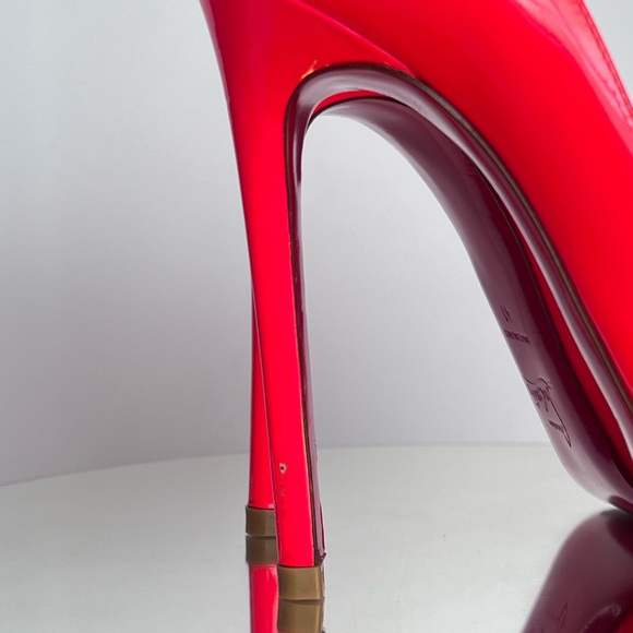 ***SOLD*** Louboutin Prive Coral Hot Pink Patent Leather Peep Toe Heels Size 41 - Picture 10 of 13